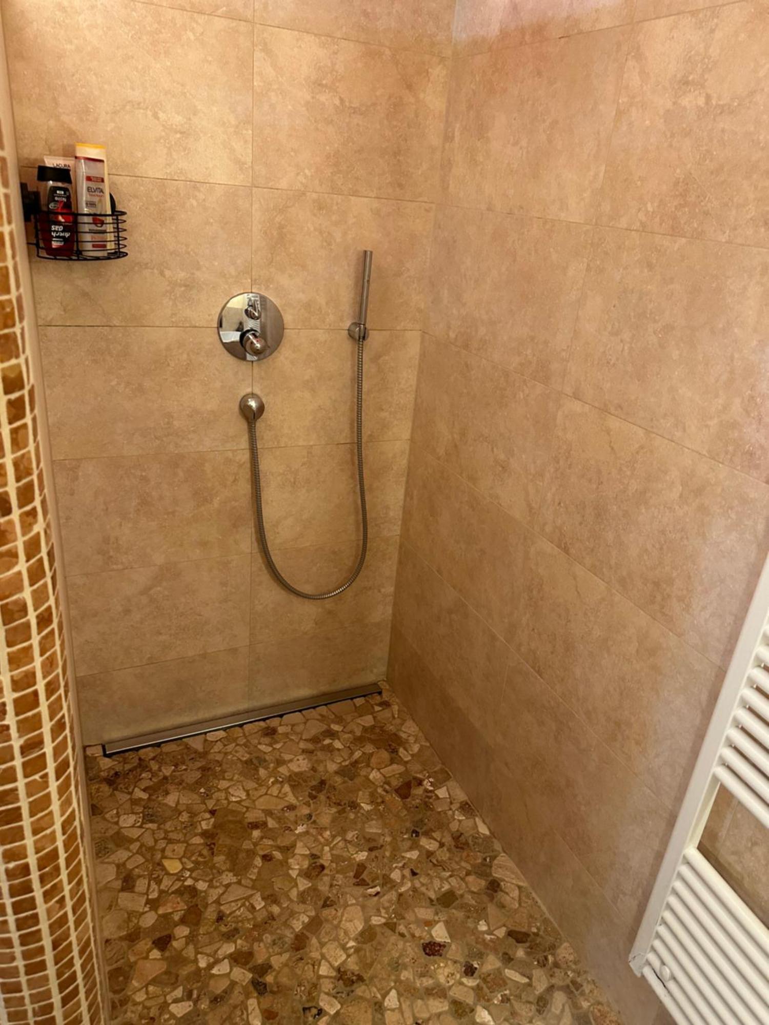 Suite Sinja Erlebnisferienwohnung Hausham Buitenkant foto
