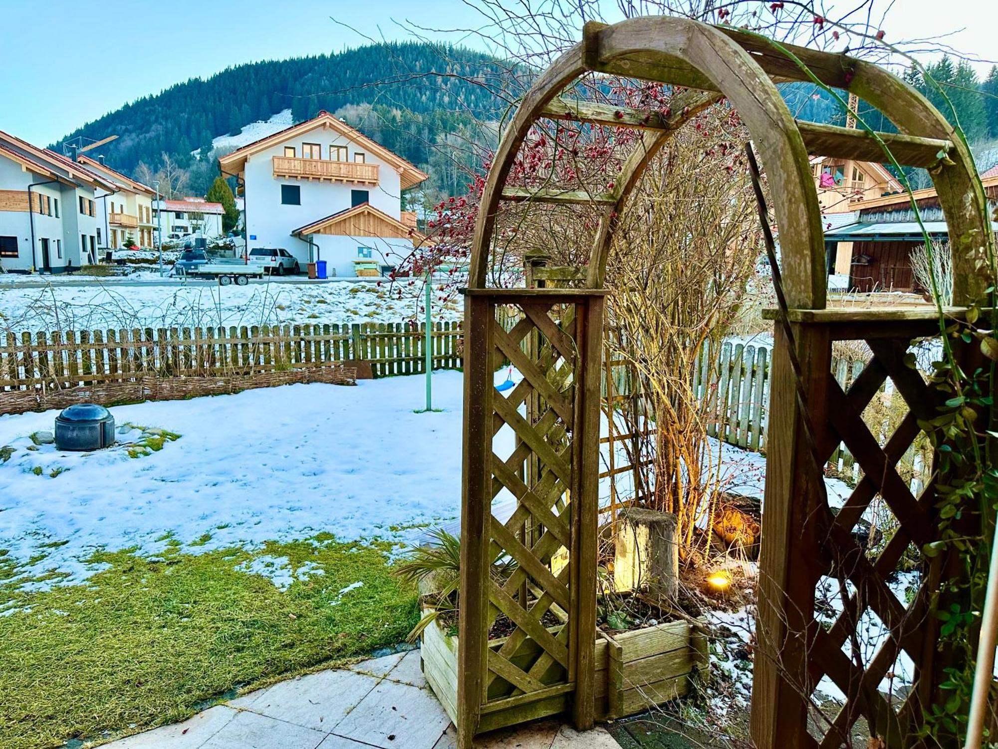 Suite Sinja Erlebnisferienwohnung Hausham Buitenkant foto