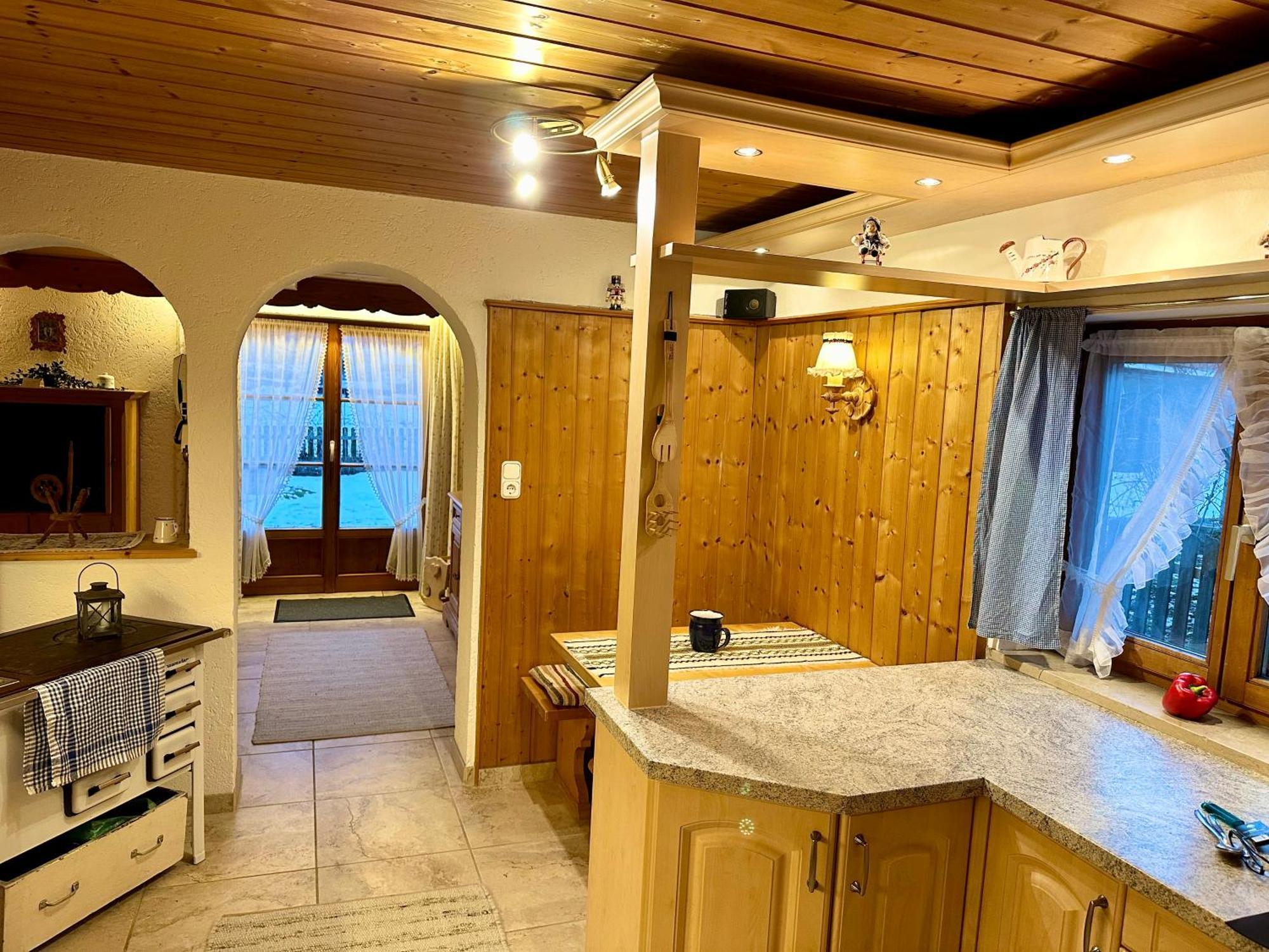 Suite Sinja Erlebnisferienwohnung Hausham Buitenkant foto