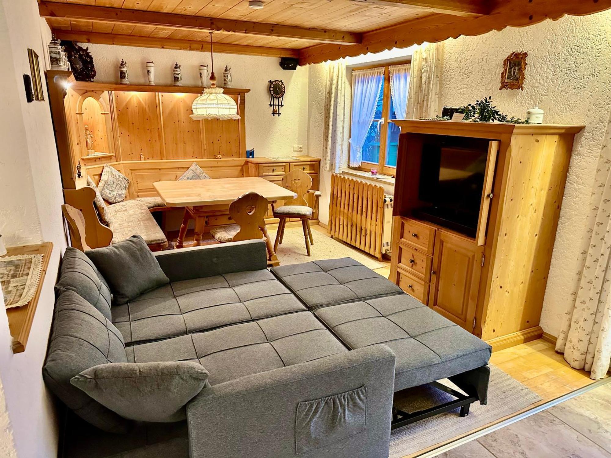 Suite Sinja Erlebnisferienwohnung Hausham Buitenkant foto