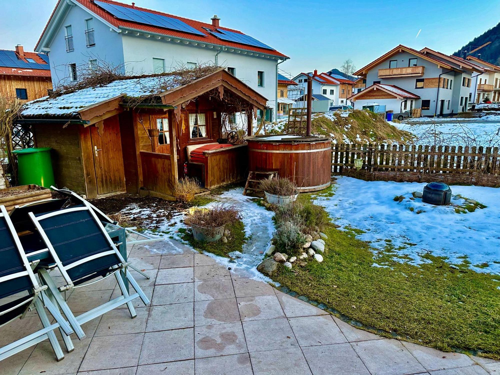Suite Sinja Erlebnisferienwohnung Hausham Buitenkant foto
