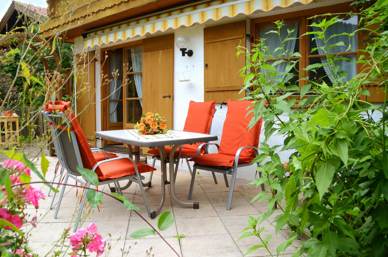Suite Sinja Erlebnisferienwohnung Hausham Buitenkant foto